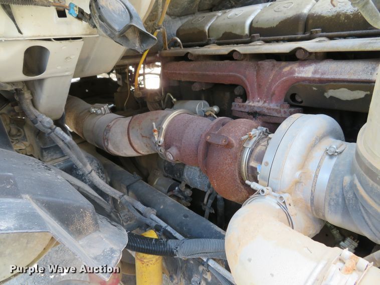 image for item DE8220 2004 Sterling A-Line semi truck