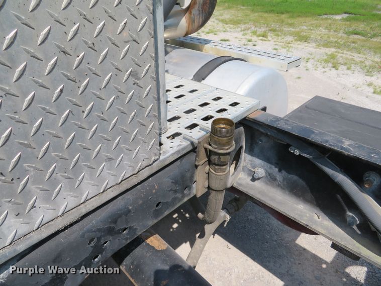 image for item DE8220 2004 Sterling A-Line semi truck