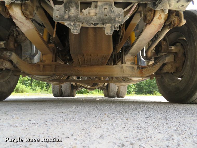 image for item DE8220 2004 Sterling A-Line semi truck