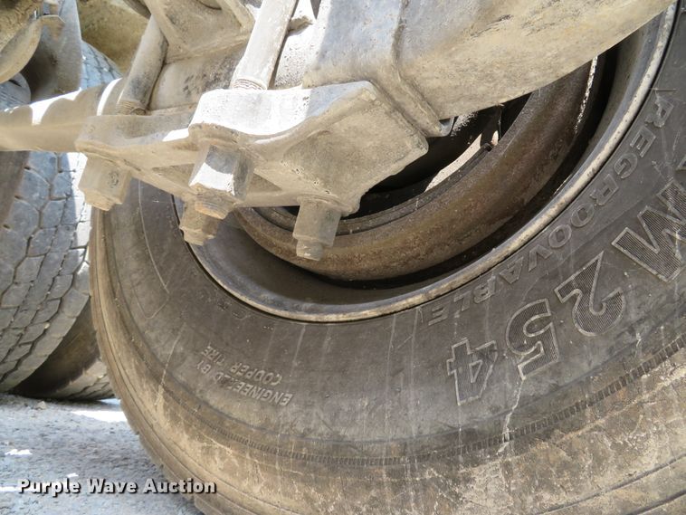 image for item DE8220 2004 Sterling A-Line semi truck