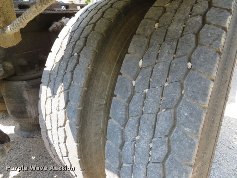 image for item DE8220 2004 Sterling A-Line semi truck