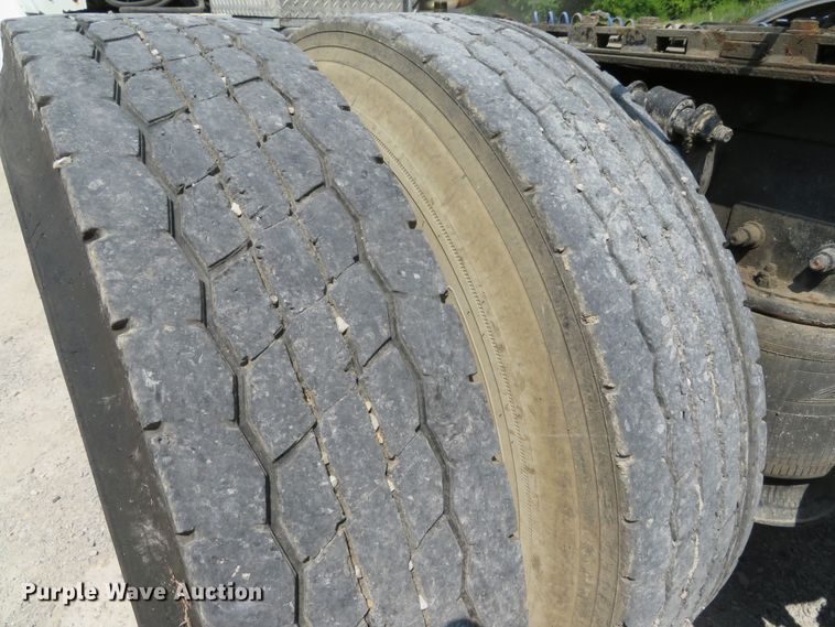 image for item DE8220 2004 Sterling A-Line semi truck