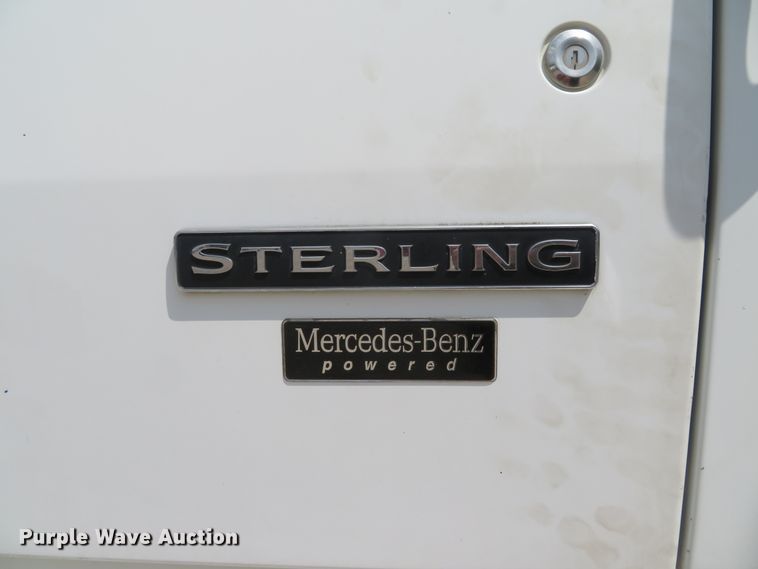 image for item DE8220 2004 Sterling A-Line semi truck