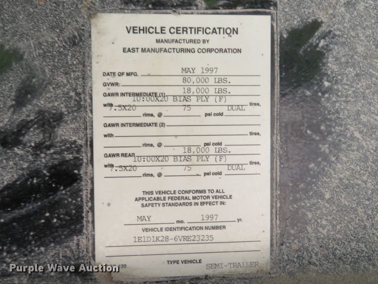 image for item DE8221 1997 East end dump trailer