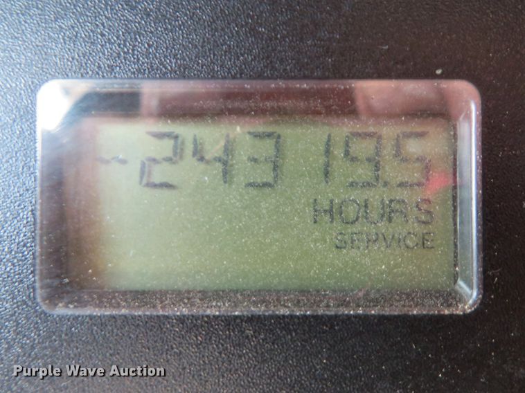 image for item DE8222 2006 Freightliner Columbia semi truck