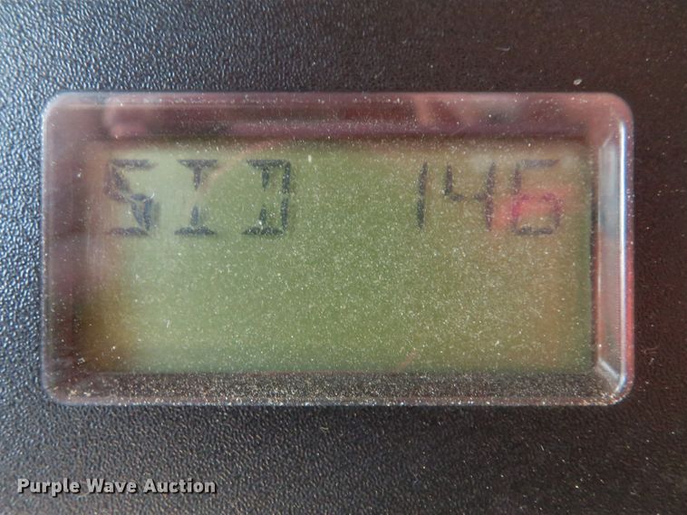 image for item DE8222 2006 Freightliner Columbia semi truck