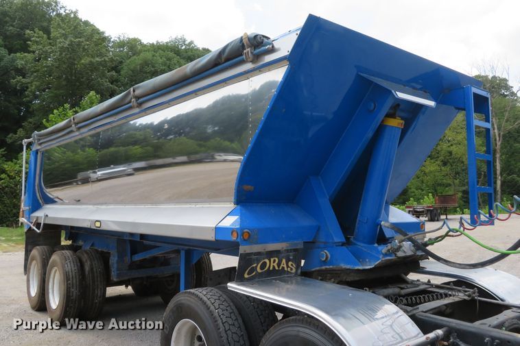 image for item DE8223 2010 Coras Predator end dump trailer