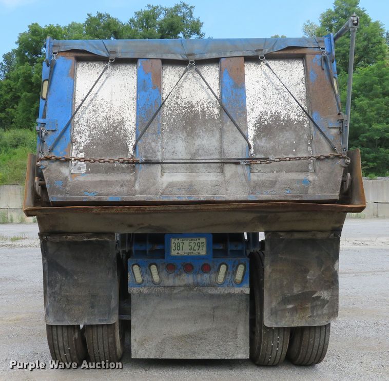 image for item DE8223 2010 Coras Predator end dump trailer