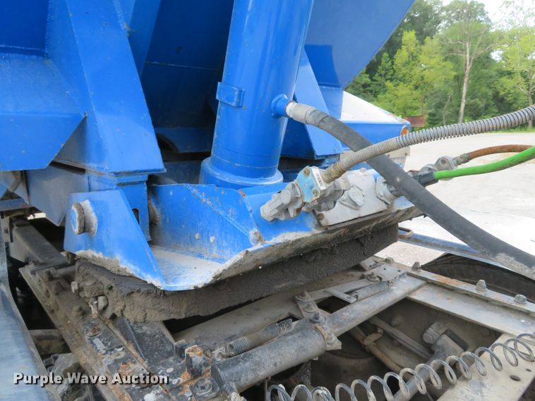 image for item DE8223 2010 Coras Predator end dump trailer