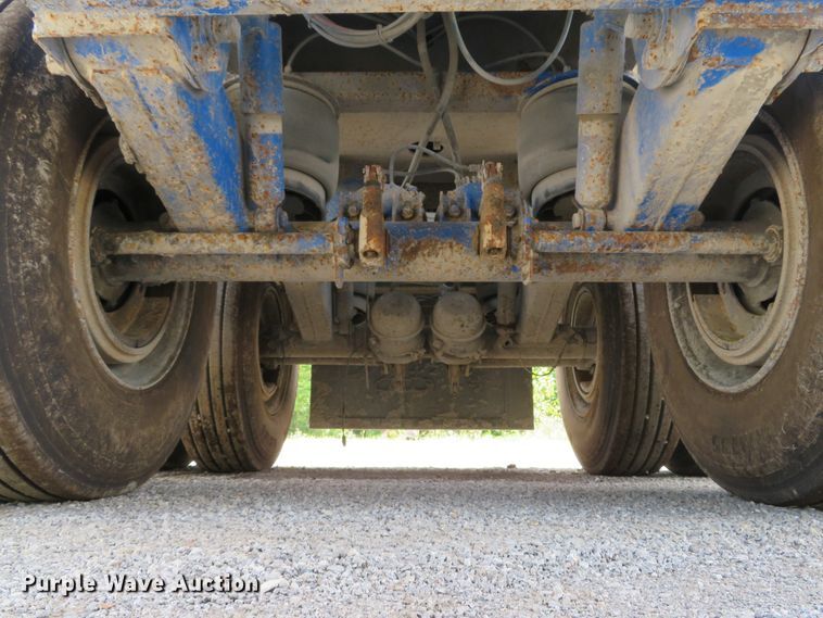 image for item DE8223 2010 Coras Predator end dump trailer