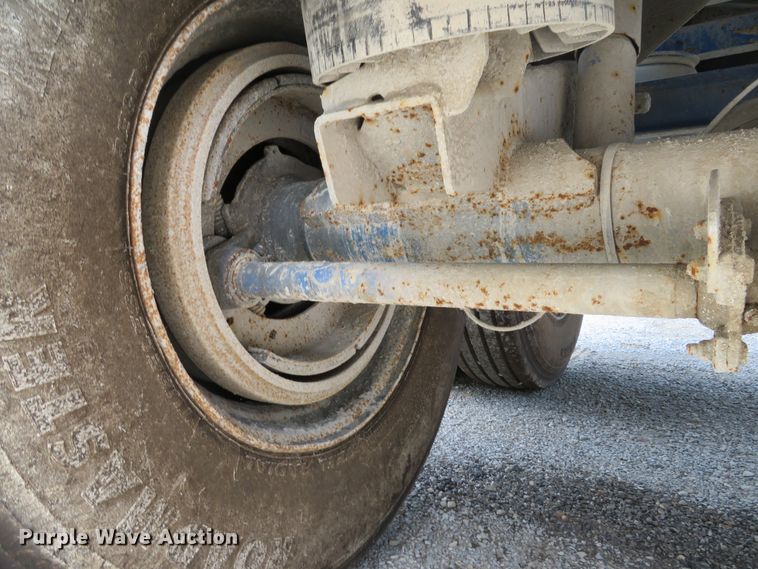 image for item DE8223 2010 Coras Predator end dump trailer