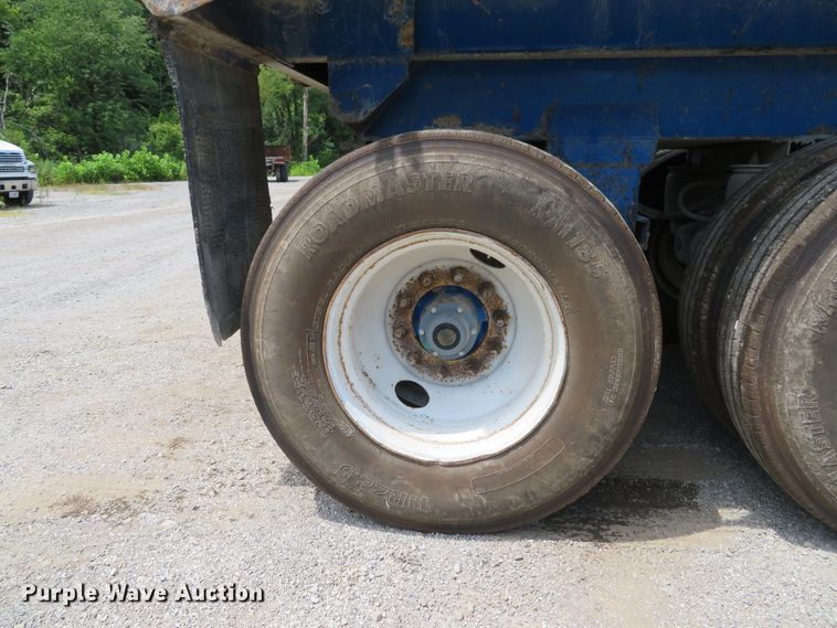 image for item DE8223 2010 Coras Predator end dump trailer