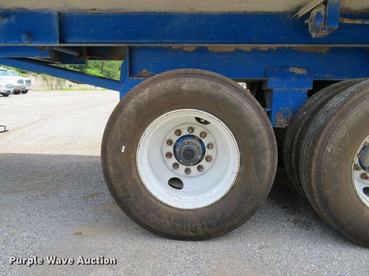 image for item DE8223 2010 Coras Predator end dump trailer