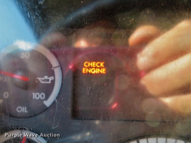 image for item DE8224 2004 Sterling A-Line semi truck