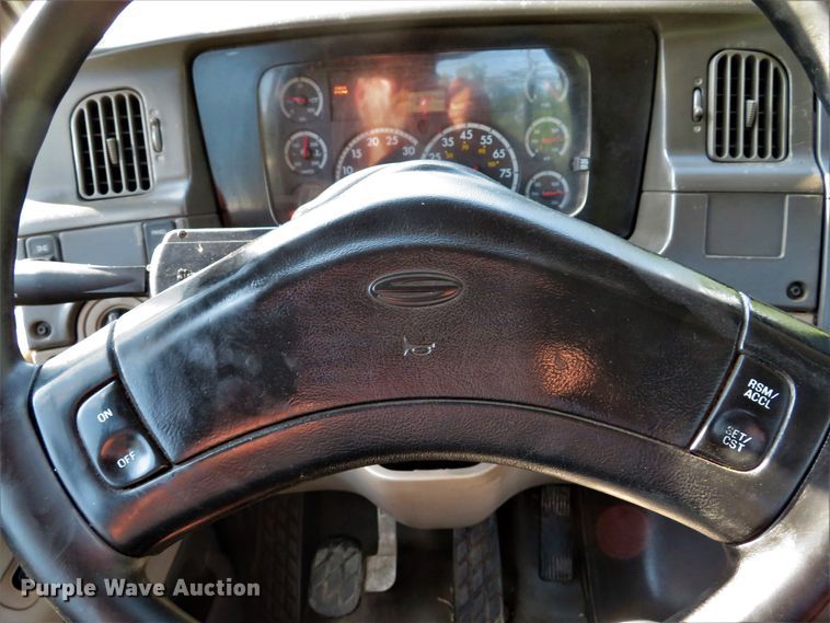 image for item DE8224 2004 Sterling A-Line semi truck