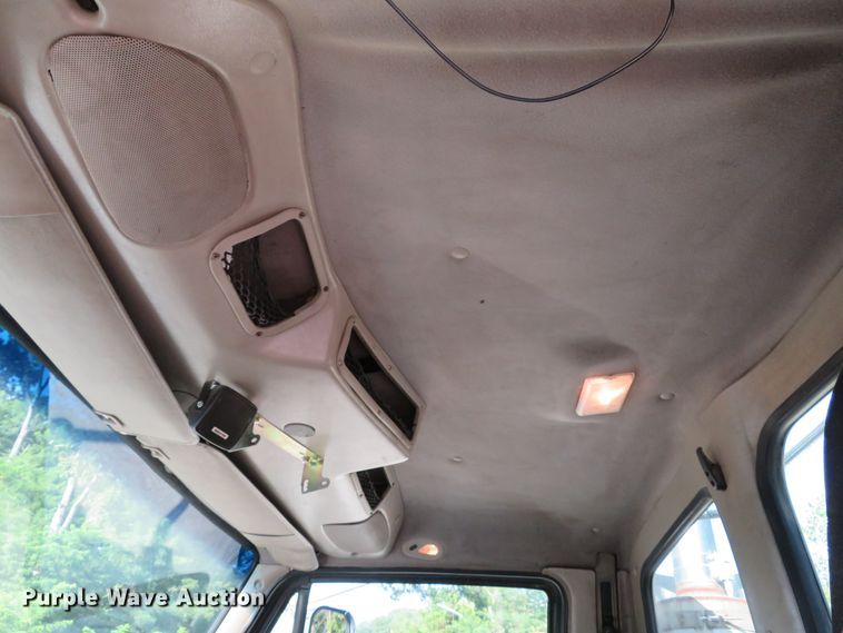 image for item DE8224 2004 Sterling A-Line semi truck