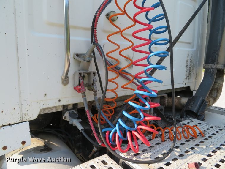 image for item DE8224 2004 Sterling A-Line semi truck