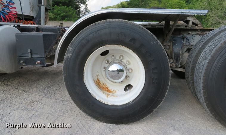 image for item DE8224 2004 Sterling A-Line semi truck