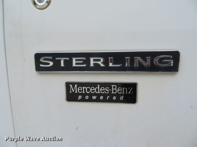 image for item DE8224 2004 Sterling A-Line semi truck
