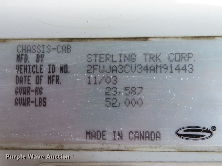 image for item DE8224 2004 Sterling A-Line semi truck