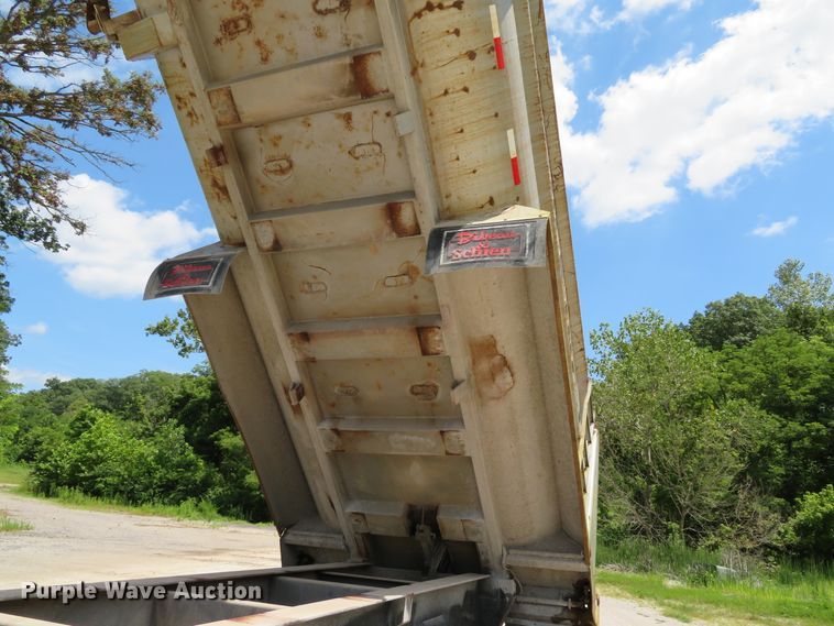 image for item DE8227 2005 Bibeaut Schien 27SD end dump trailer