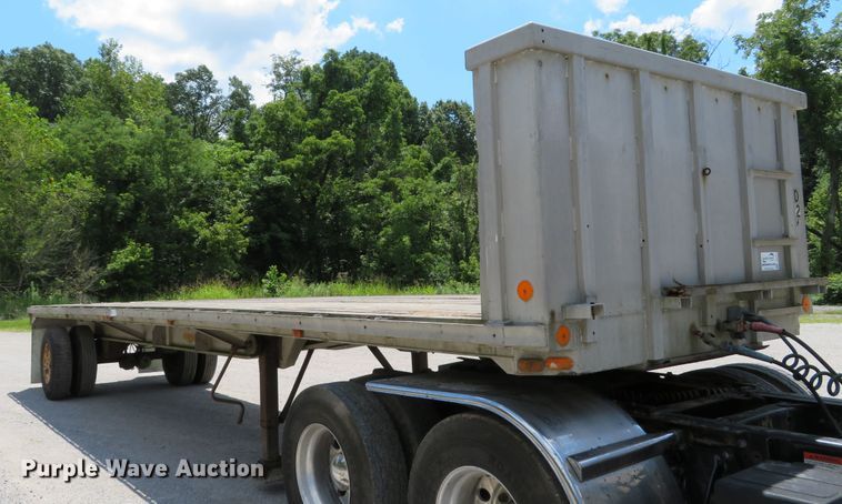 image for item DE8229 1979 Ravens 54228 flatbed trailer