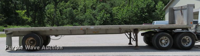 image for item DE8229 1979 Ravens 54228 flatbed trailer