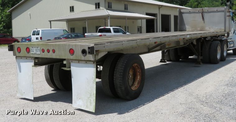 image for item DE8229 1979 Ravens 54228 flatbed trailer
