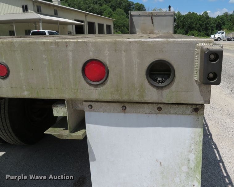 image for item DE8229 1979 Ravens 54228 flatbed trailer