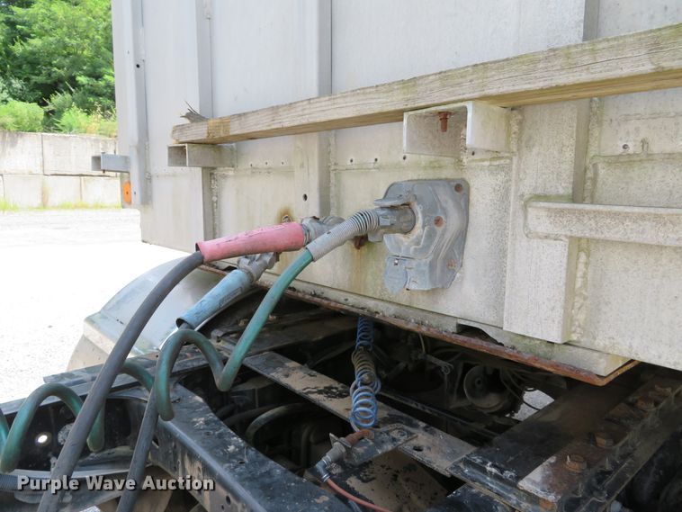 image for item DE8229 1979 Ravens 54228 flatbed trailer