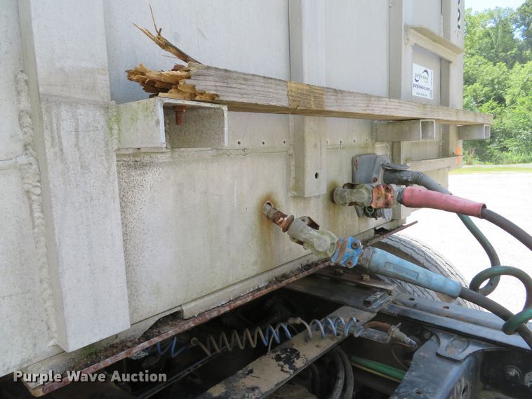 image for item DE8229 1979 Ravens 54228 flatbed trailer