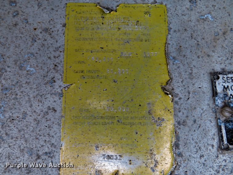 image for item DE8229 1979 Ravens 54228 flatbed trailer