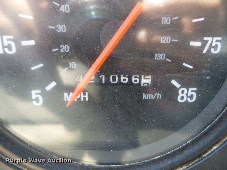 image for item DF0781 2001 Sterling A9500 semi truck