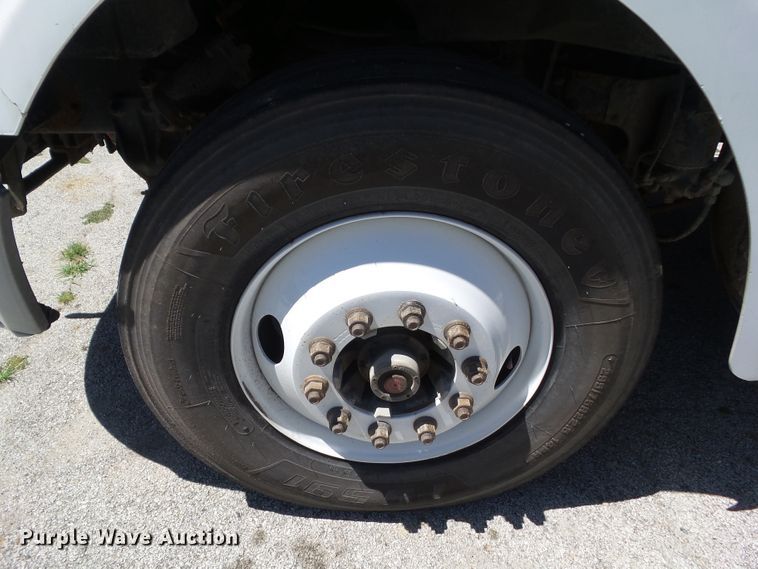 image for item DF0781 2001 Sterling A9500 semi truck