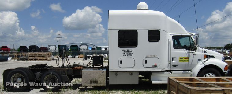 image for item DG1306 2007 Sterling Acterra semi truck