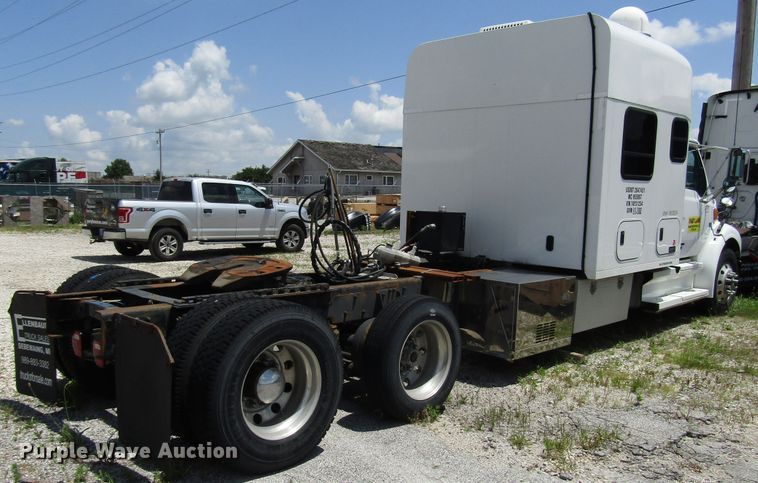 image for item DG1306 2007 Sterling Acterra semi truck