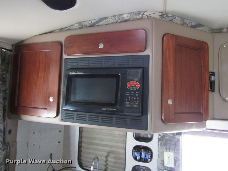 image for item DG1306 2007 Sterling Acterra semi truck