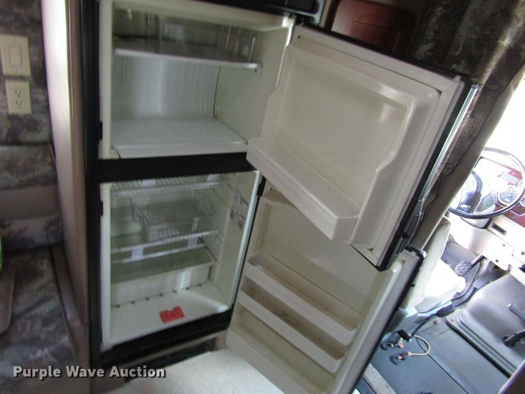 image for item DG1306 2007 Sterling Acterra semi truck