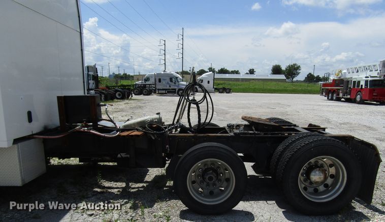 image for item DG1306 2007 Sterling Acterra semi truck