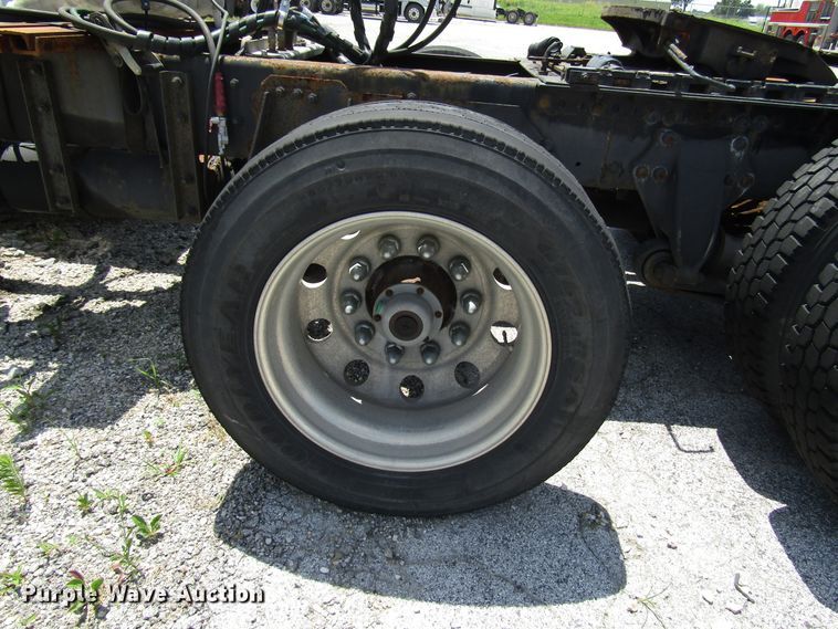 image for item DG1306 2007 Sterling Acterra semi truck