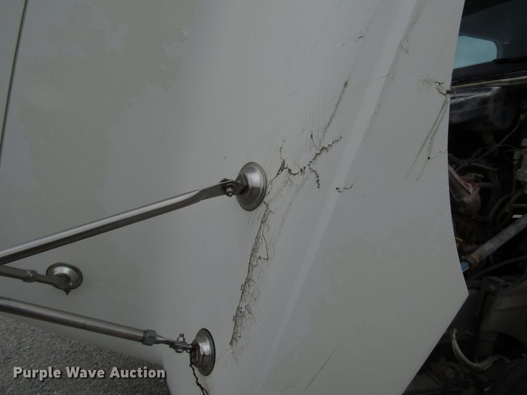 image for item DG1364 2006 International 9400i semi truck