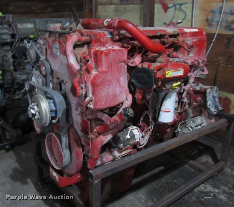 image for item DG1372 2014 Peterbilt 386 semi truck