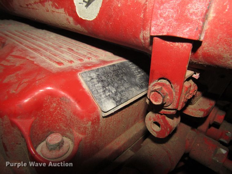 image for item DG1372 2014 Peterbilt 386 semi truck