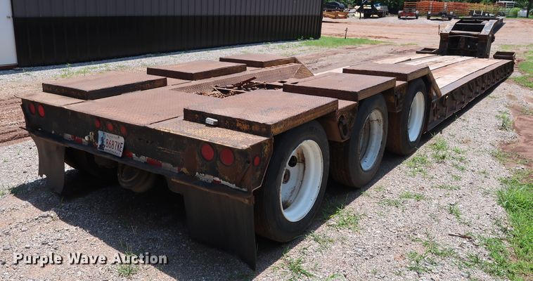 image for item DG4035 1999 Eager Beaver 50GSL/3 equipment trailer