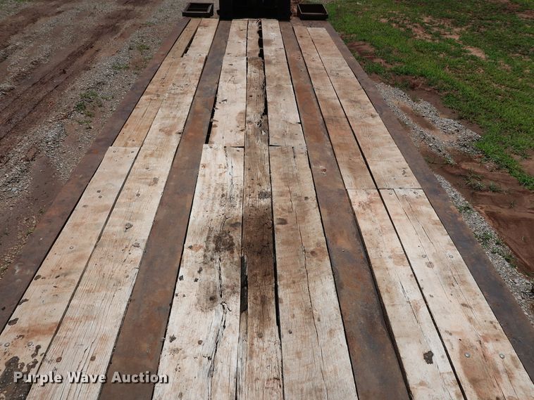 image for item DG4035 1999 Eager Beaver 50GSL/3 equipment trailer