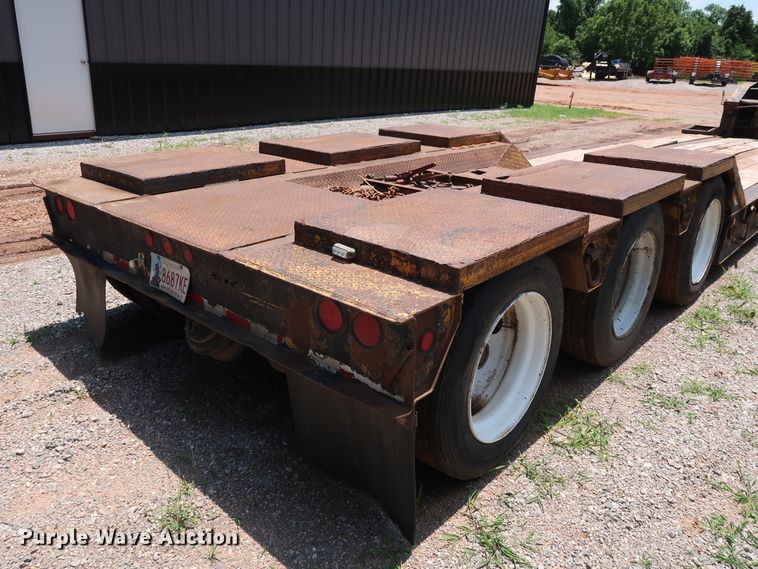 image for item DG4035 1999 Eager Beaver 50GSL/3 equipment trailer