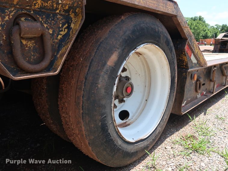 image for item DG4035 1999 Eager Beaver 50GSL/3 equipment trailer