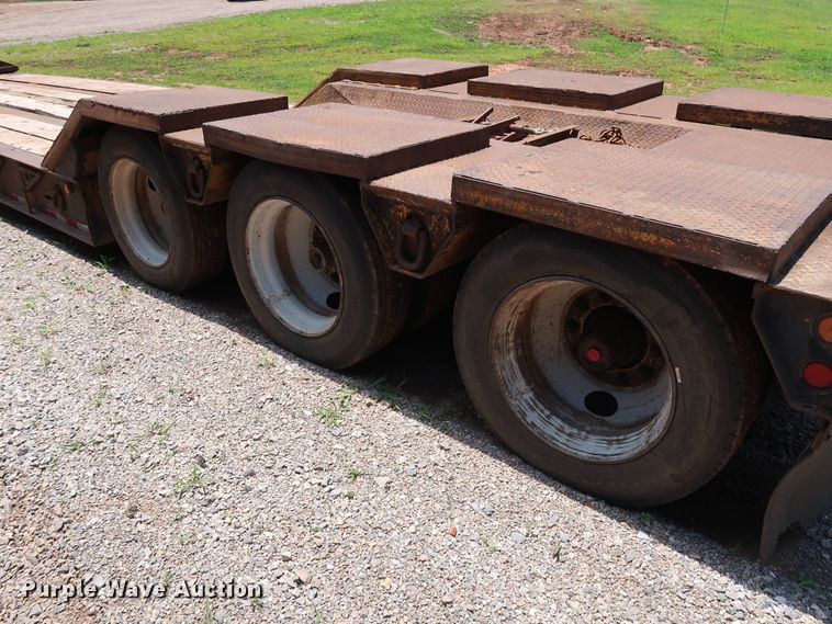 image for item DG4035 1999 Eager Beaver 50GSL/3 equipment trailer