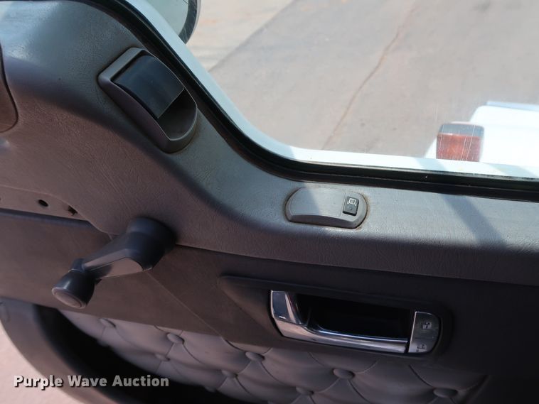 image for item DG4096 2007 Kenworth T800 semi truck