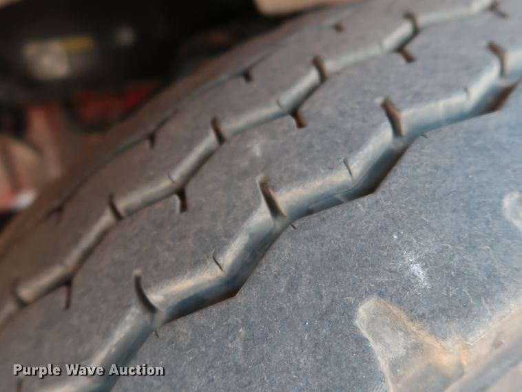 image for item DG4096 2007 Kenworth T800 semi truck